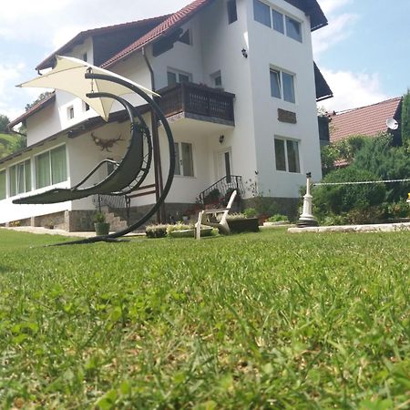 Pensiunea Vladut Bran  Exterior photo